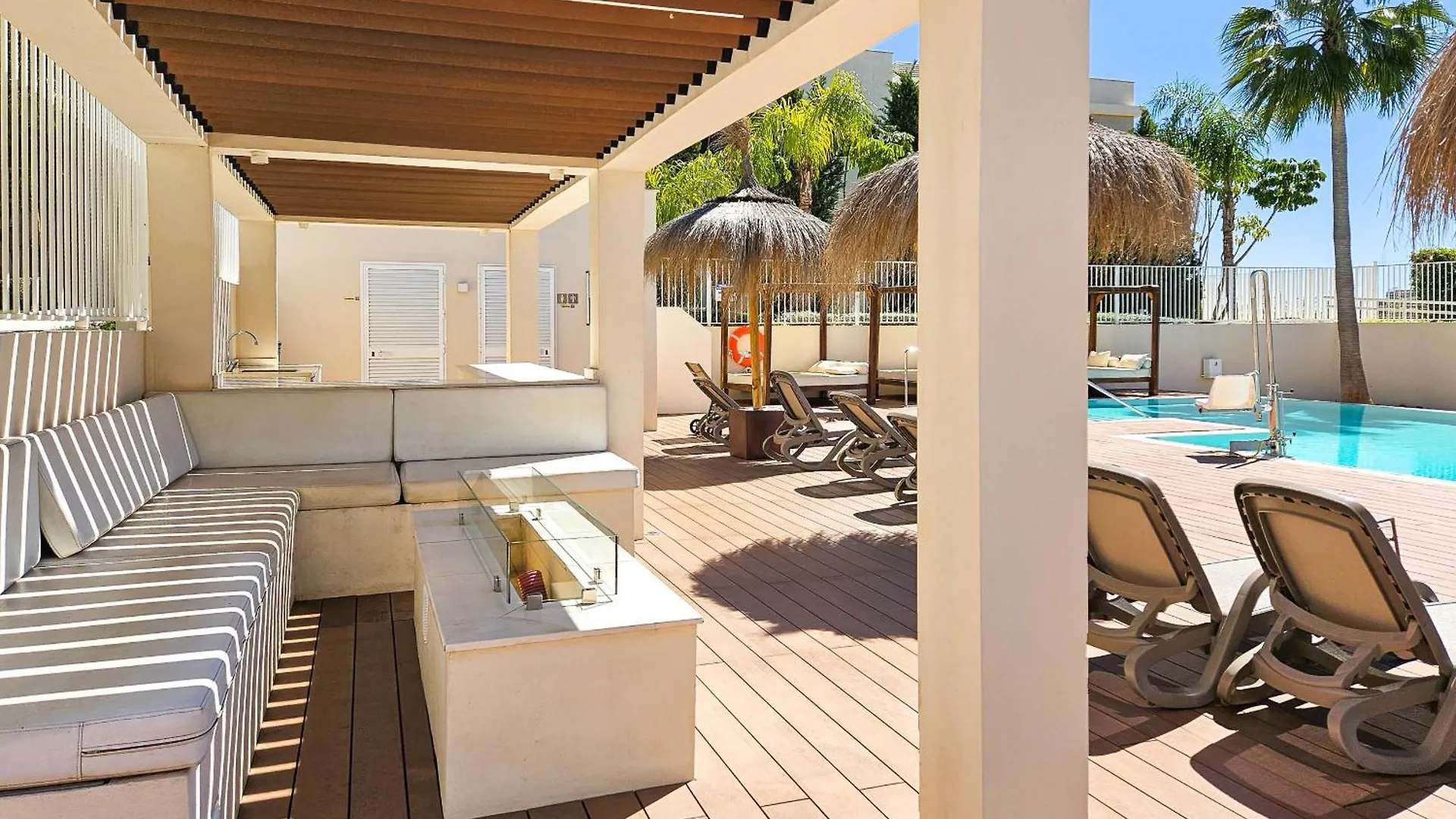 Two Bedroom Apartment In Jardiana Lotus In La Cala De Mijas