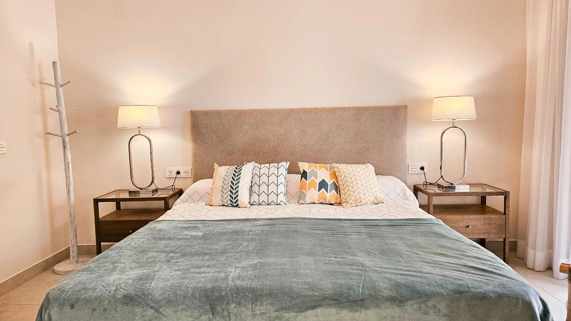 Two Bedroom Apartment In Jardiana Lotus In La Cala De Mijas 0*,